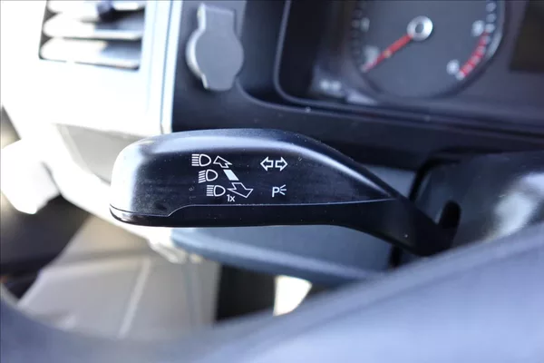Volkswagen Transporter 2,0 TDI L2H1 KLIMA SERVISKA - foto 23