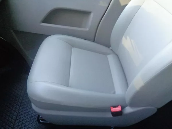 Volkswagen Transporter 2,0 TDI L2H1 KLIMA SERVISKA - foto 22