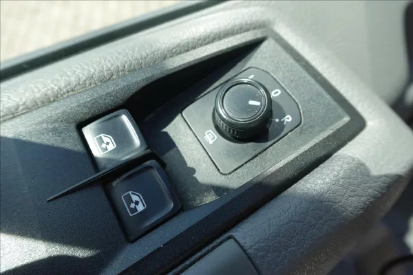 Volkswagen Crafter 2,0 TDi L2H2 KLIMA - foto 20