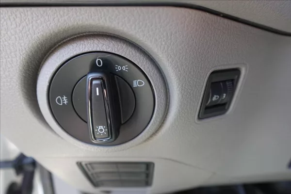 Volkswagen Crafter 2,0 TDi L2H2 KLIMA - foto 22