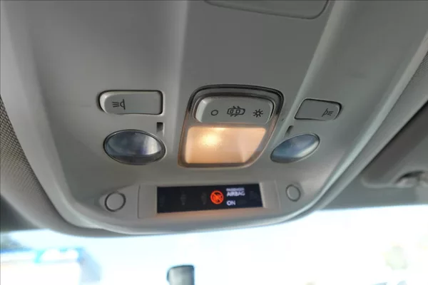 Citroën Jumpy 2,0 HDI 8 MÍST L3H1 KLIMA - foto 35