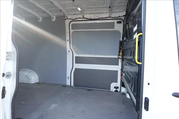 Volkswagen Crafter 2,0 TDI MAXI KLIMA - foto 19