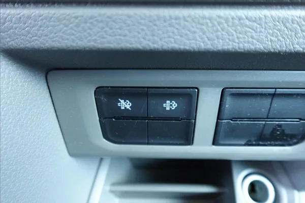 Volkswagen Crafter 2,0 TDI MAXI KLIMA - foto 32