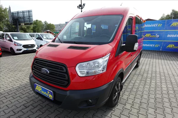 Ford Transit 2,2 TDCi L2H2 9MÍST BUS KLIMA