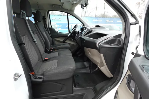 Ford Transit Custom 2,0 TDCi 6MÍST L2H1 KLIMA - foto 18