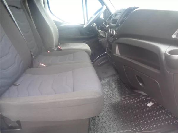 Iveco Daily 2,3 HPT L2H2 KLIMATRONIC SERV - foto 14