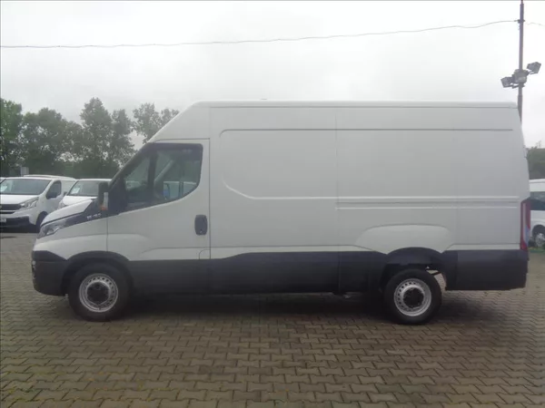 Iveco Daily 2,3 HPT L2H2 KLIMATRONIC SERV - foto 3