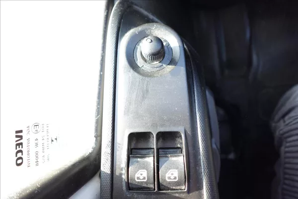 Iveco Daily 3,0 HPT 35S18 SKŘÍŇ MRAZÁK -2 - foto 16