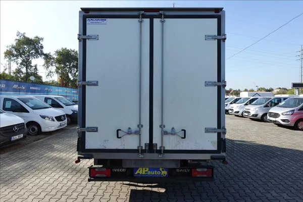 Iveco Daily 3,0 HPT 35S18 SKŘÍŇ MRAZÁK -2 - foto 8
