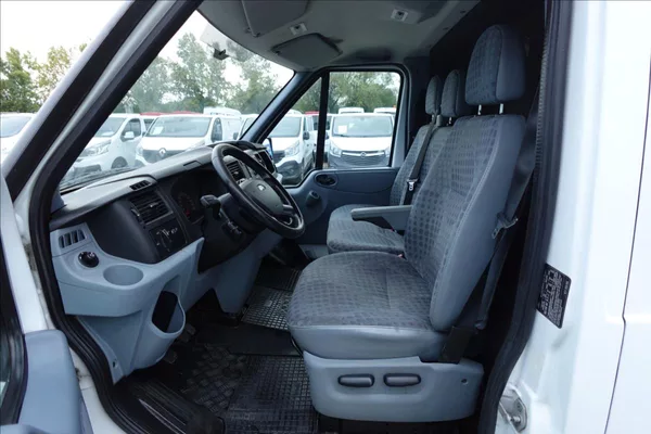 Ford Transit 2,2 TDCi L2H2 KLIMA - foto 18