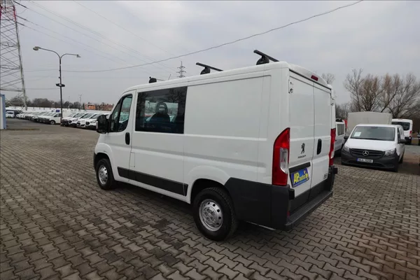 Peugeot Boxer 2,2 HDi L1H1 6MÍST KLIMA - foto 15