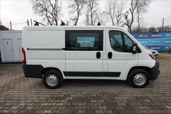 Peugeot Boxer 2,2 HDi L1H1 6MÍST KLIMA - foto 9