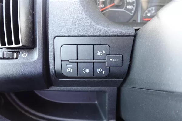 Peugeot Boxer 2,2 HDI L2H2 KLIMA SERVISKA - foto 16