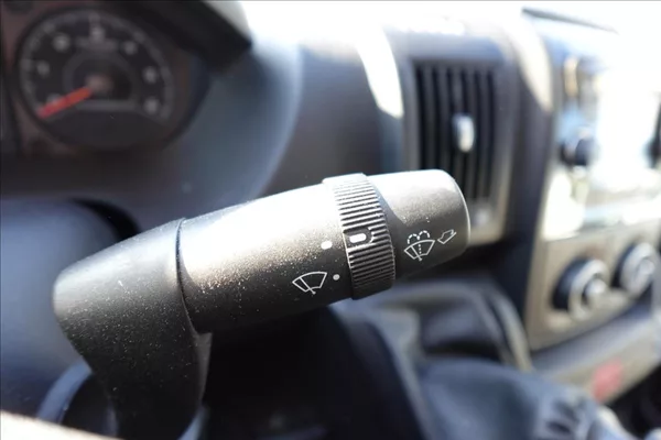 Peugeot Boxer 2,2 HDI L2H2 KLIMA SERVISKA - foto 18