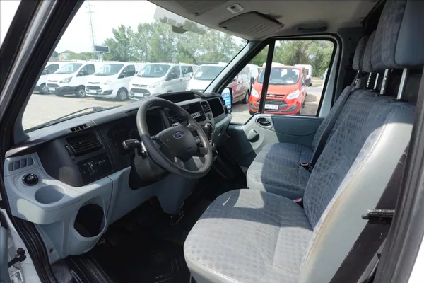 Ford Transit 2,2 TDCI L1H2 - foto 13
