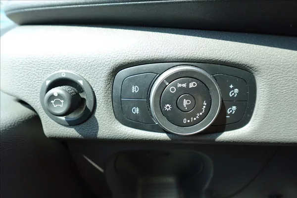 Ford Transit 2,0 TDCi SKŘÍŇ KLIMA - foto 16