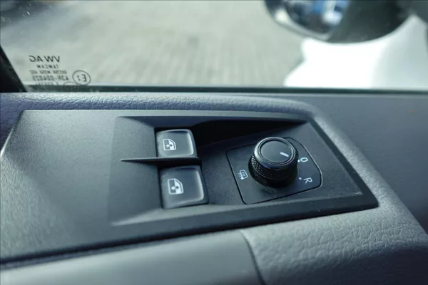 Volkswagen Crafter 2,0 TDi SKŘÍŇ ČELO KLIMA SERV - foto 21