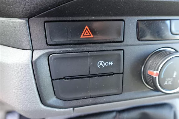 Volkswagen Crafter 2,0 TDi SKŘÍŇ ČELO KLIMA SERV - foto 31