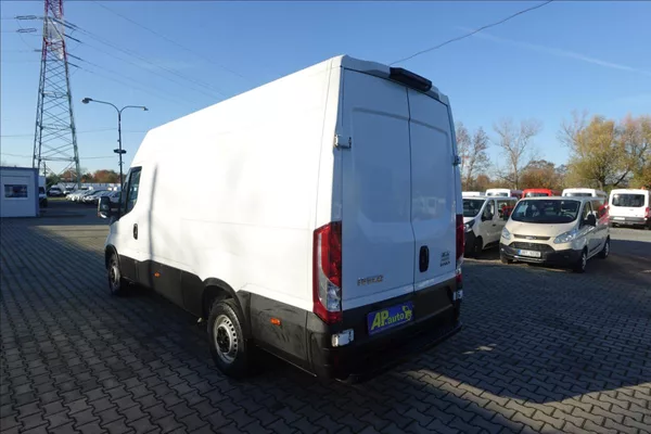 Iveco Daily 2,3 HPT L2H2 KLIMATRONIC - foto 11