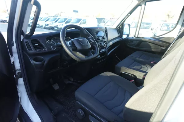 Iveco Daily 2,3 HPT L2H2 KLIMATRONIC - foto 18