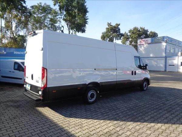 Iveco Daily 2,3 HPT 35S14 MAXI KLIMA - foto 9