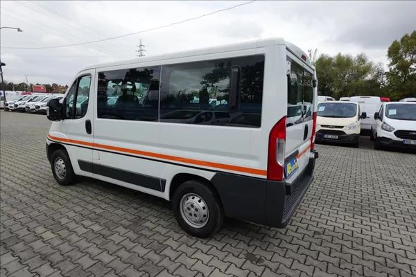 Peugeot Boxer 2,0 HDi L1H1 9MÍST BUS KLIMA - foto 12