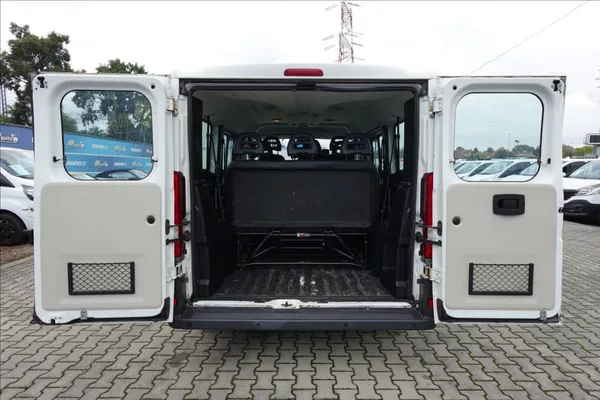 Peugeot Boxer 2,0 HDi L1H1 9MÍST BUS KLIMA - foto 14