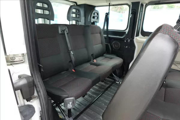 Peugeot Boxer 2,0 HDi L1H1 9MÍST BUS KLIMA - foto 19