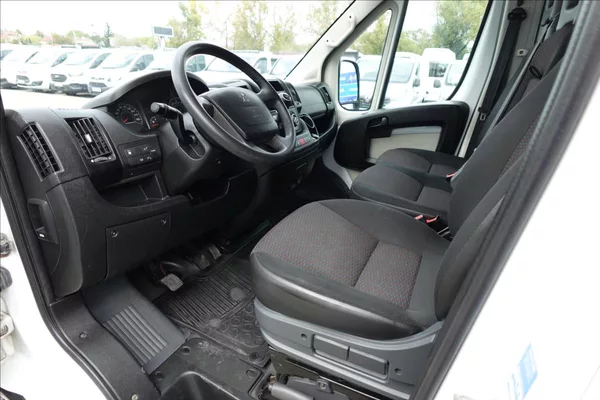 Peugeot Boxer 2,0 HDi L1H1 9MÍST BUS KLIMA - foto 20