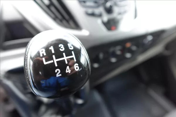 Ford Transit Custom 2,0 TDCi 6MÍST L1H1 KLIMA SER - foto 41