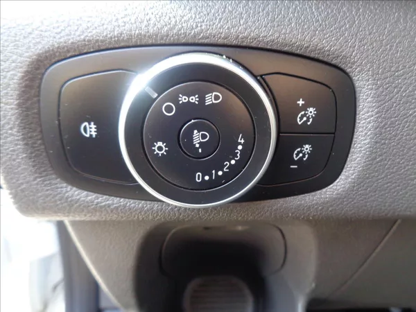 Ford Transit Custom 2,0 TDCI L1H1 KLIMA - foto 19