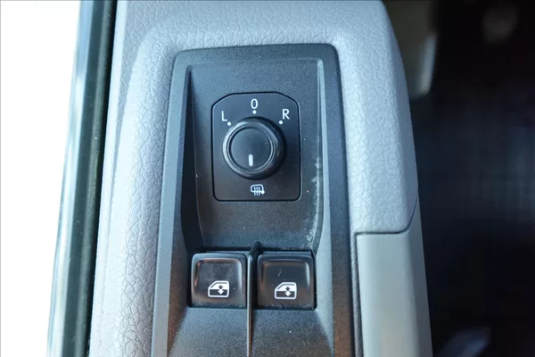 Volkswagen Crafter 2,0 TDi SKŘÍŇ ČELO KLIMA SERV - foto 19