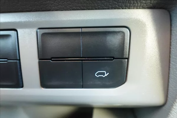 Volkswagen Crafter 2,0 TDi SKŘÍŇ ČELO KLIMA SERV - foto 28