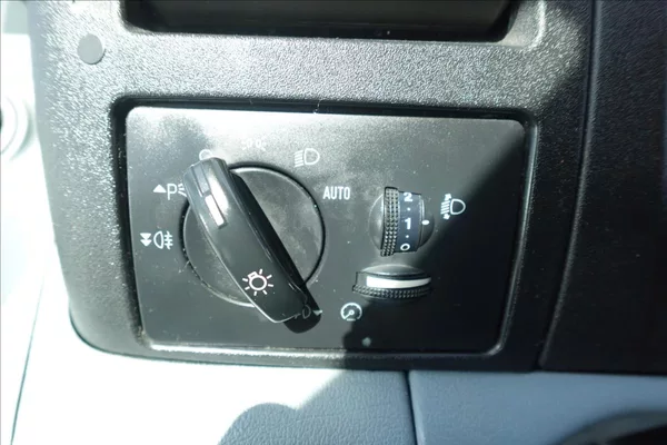 Ford Transit 2,2 TDCI L3H2 KLIMA CHLAĎÁK - foto 17