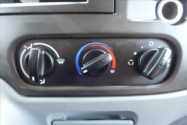 Ford Transit 2,2 TDCI L3H2 KLIMA CHLAĎÁK - foto 26