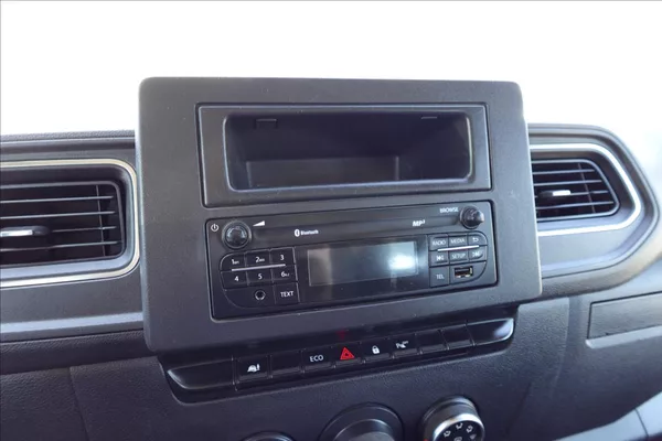 Renault Master 2,3 DCI L2H2 7MÍST KLIMA - foto 32
