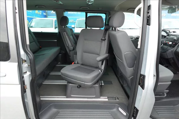 Volkswagen Multivan 2,5 TDi 7 MÍST AUTO KLIMA - foto 17