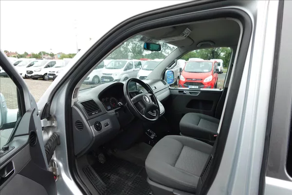 Volkswagen Multivan 2,5 TDi 7 MÍST AUTO KLIMA - foto 18