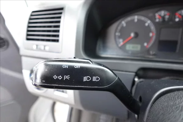 Volkswagen Multivan 2,5 TDi 7 MÍST AUTO KLIMA - foto 22