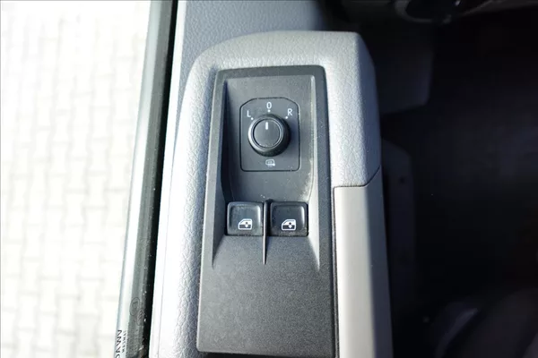 Volkswagen Crafter 2,0 TDI MAXI KLIMA SERVISKA - foto 15