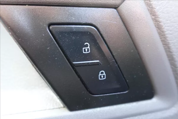 Volkswagen Crafter 2,0 TDI MAXI KLIMA SERVISKA - foto 16