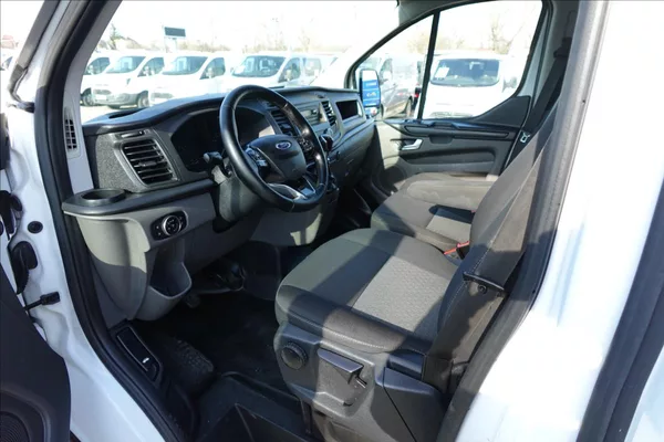 Ford Transit Custom 2,0 TDCI L2H1 6MÍST KLIMA - foto 19