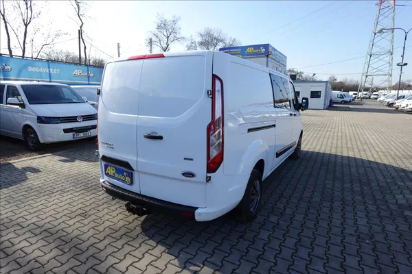 Ford Transit Custom 2,0 TDCI L2H1 6MÍST KLIMA - foto 9