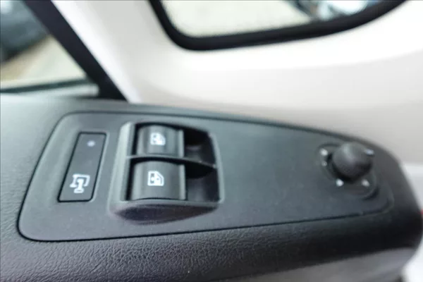 Peugeot Boxer 2,0 HDI L1H1 CHLAĎÁK KLIMA - foto 21