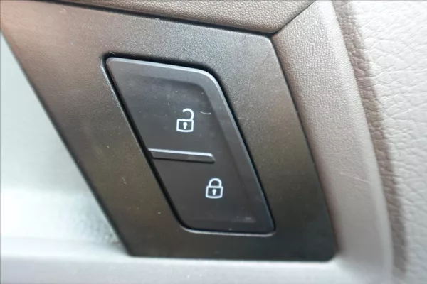 Volkswagen Crafter 2,0 TDI VW L2H2 KLIMA - foto 18