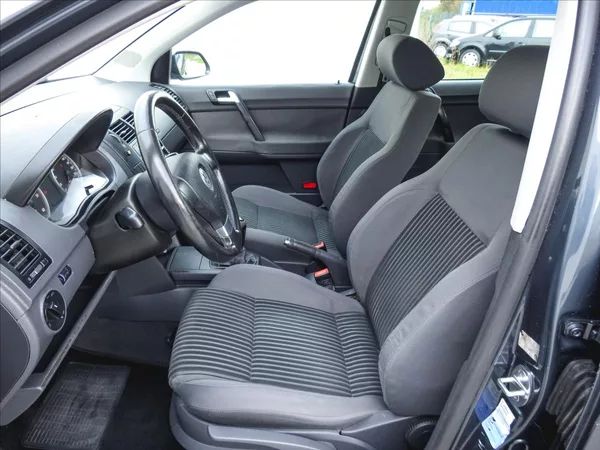 Volkswagen Polo 1,4 TDi Aut.klima, Alu - foto 12
