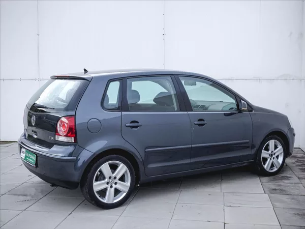 Volkswagen Polo 1,4 TDi Aut.klima, Alu - foto 6