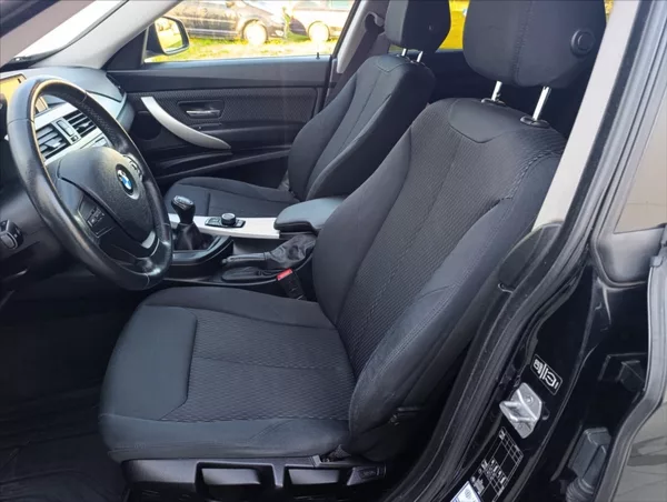 BMW Řada 3 2,0 GT 318 d Aut klimatizace - foto 14