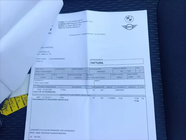 BMW Řada 3 2,0 GT 318 d Aut klimatizace - foto 41