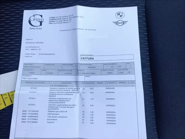 BMW Řada 3 2,0 GT 318 d Aut klimatizace - foto 42